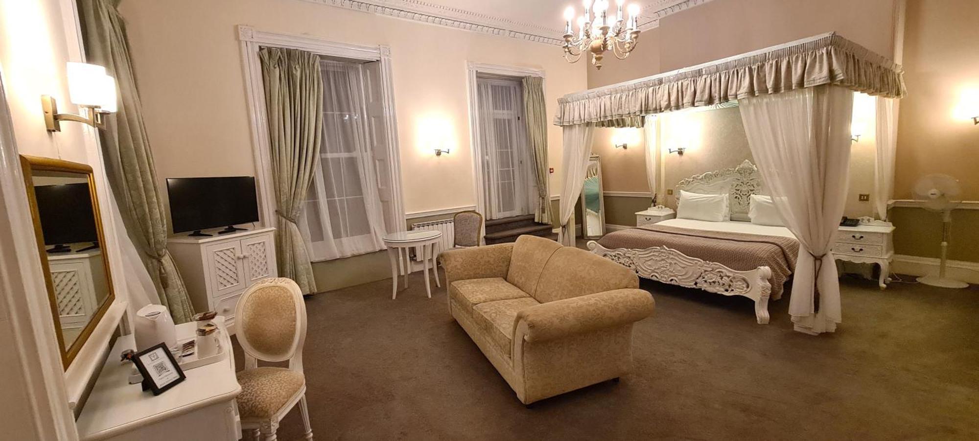 Manor Of Groves Hotel, Golf & Health Club 3* Sawbridgeworth