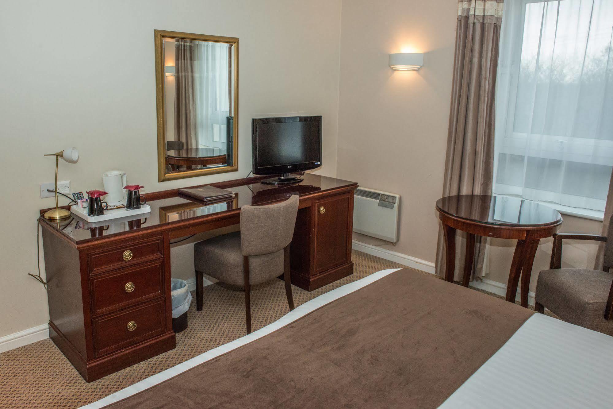 Manor Of Groves Hotel, Golf & Health Club Hotel Sawbridgeworth