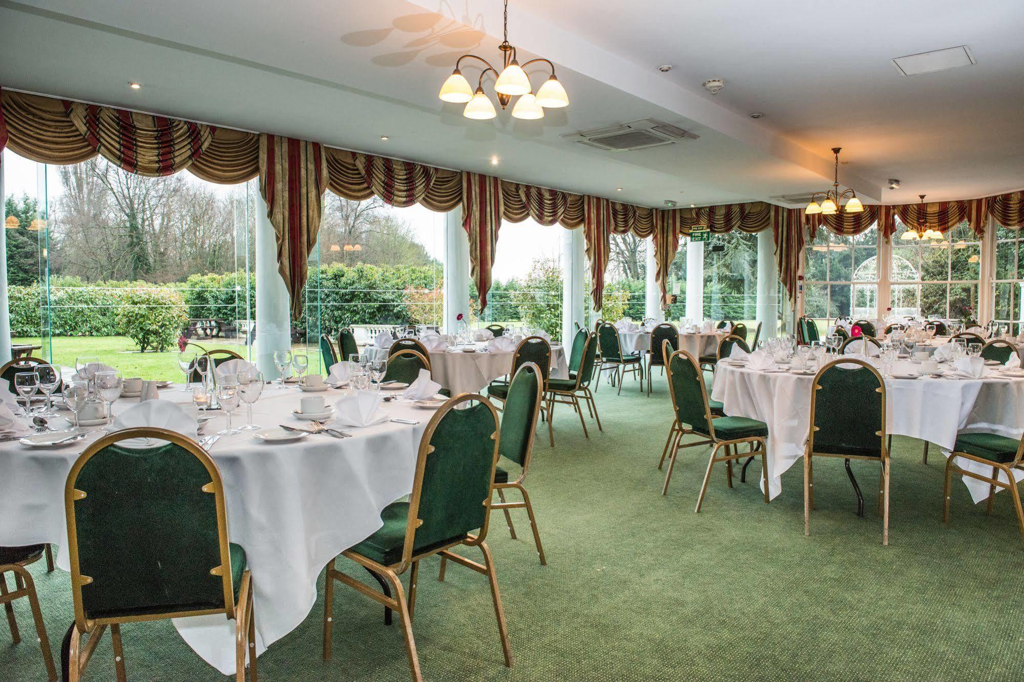 Manor Of Groves Hotel, Golf & Health Club Hotel 3*