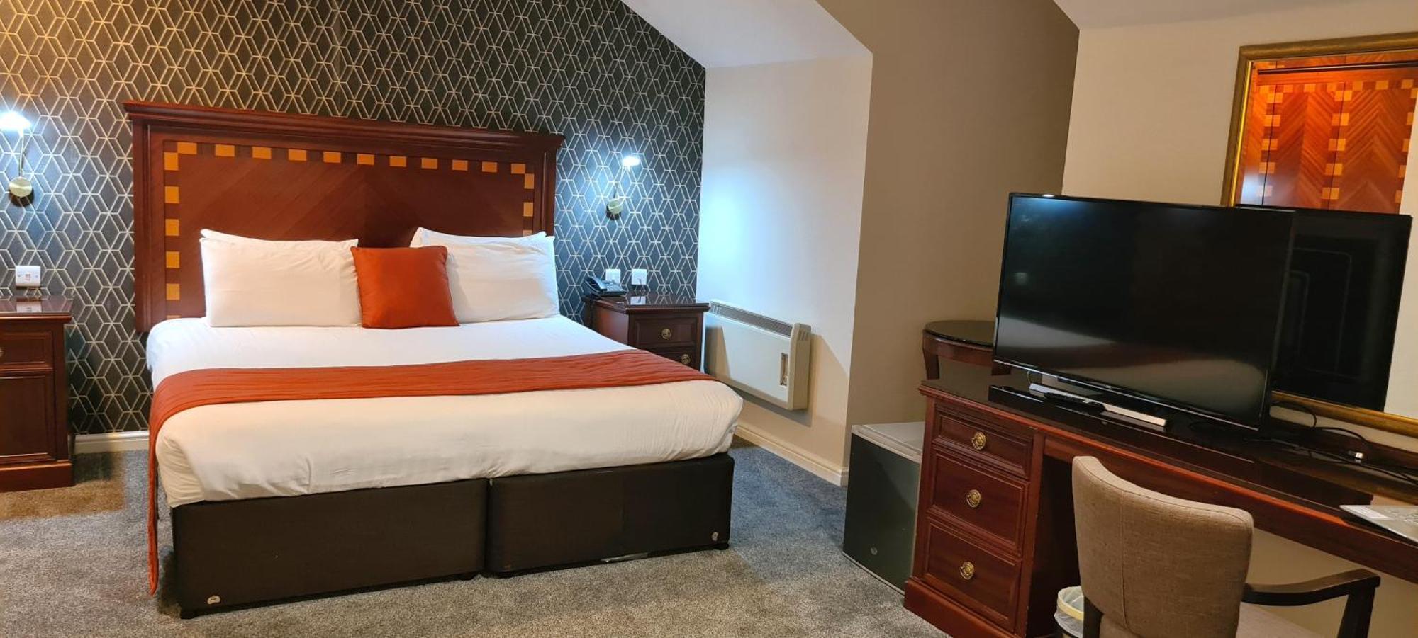 Manor Of Groves Hotel, Golf & Health Club 3*