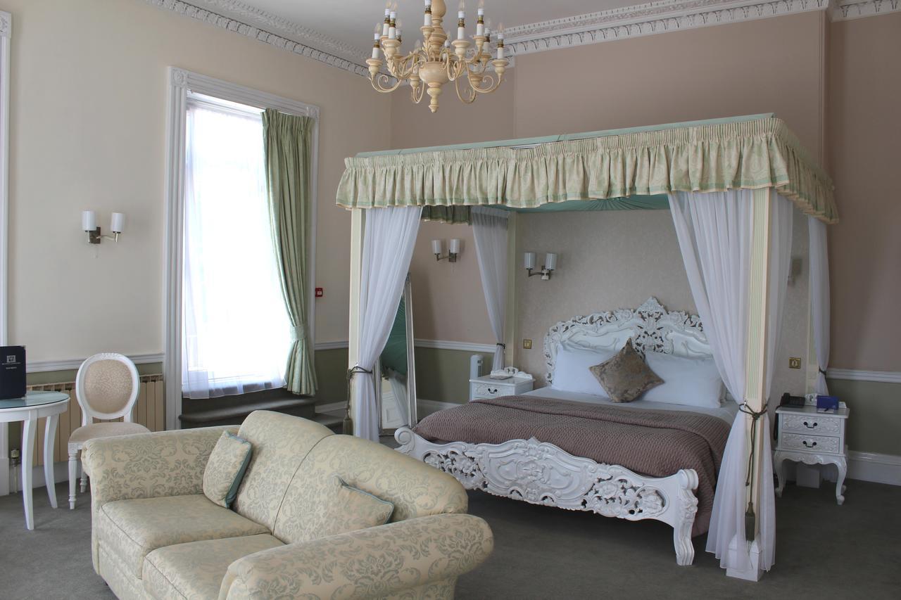 Manor Of Groves Hotel, Golf & Health Club 3*