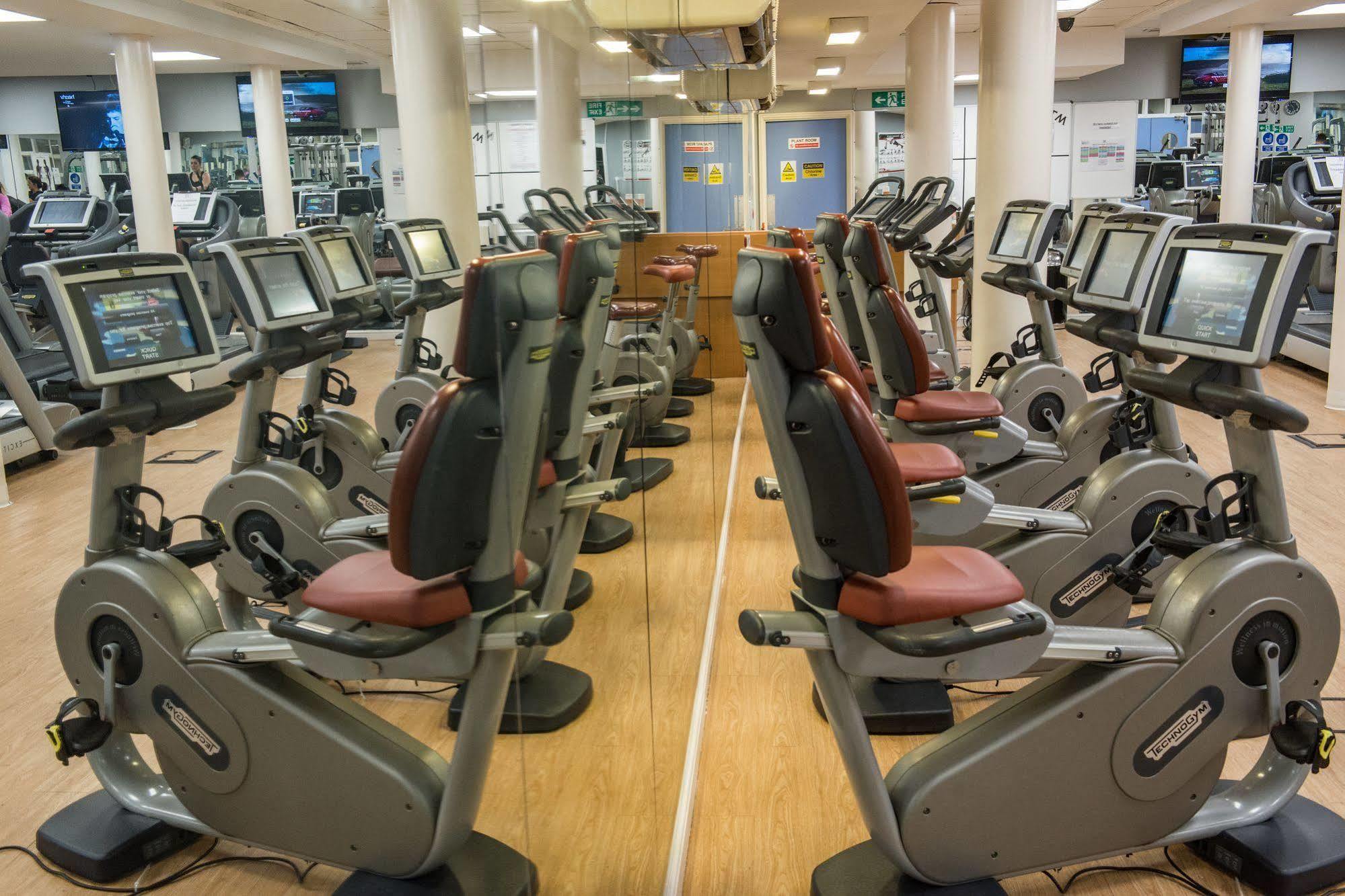 Manor Of Groves Hotel, Golf & Health Club Hotel 3*