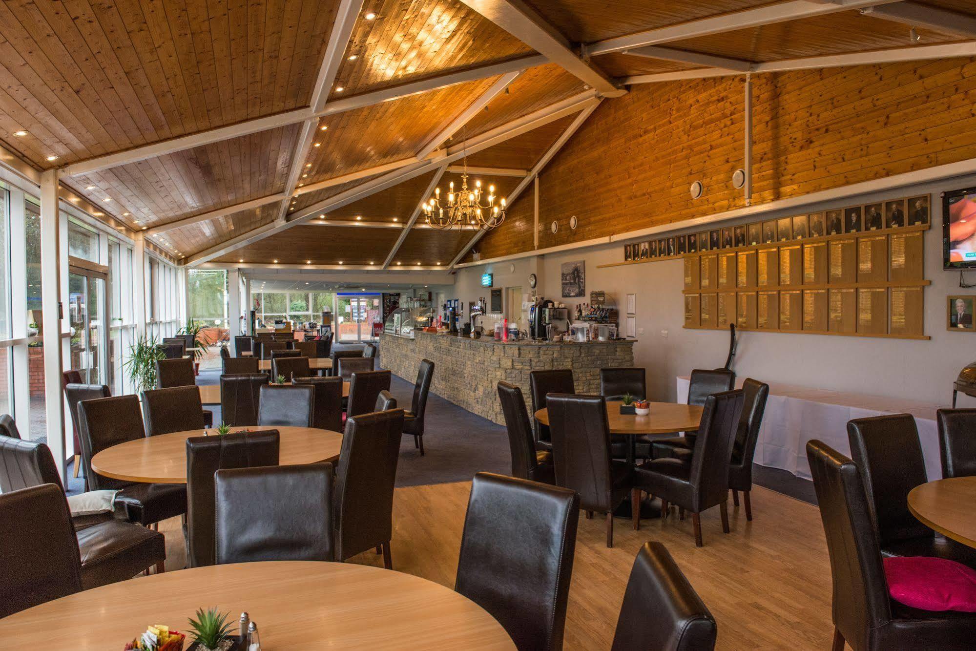 Manor Of Groves Hotel, Golf & Health Club Hotel Sawbridgeworth