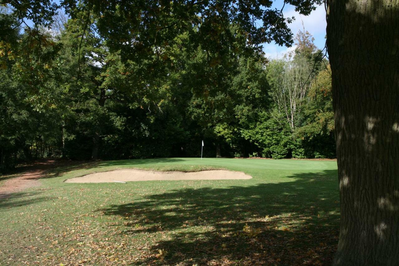 Отель Manor Of Groves Hotel, Golf & Health Club 3*